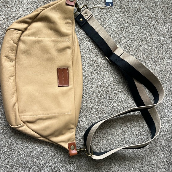 Cross Your Heart Sling - Leather Butterscotch and Adjustable Crossbody Strap - Picture 10 of 12